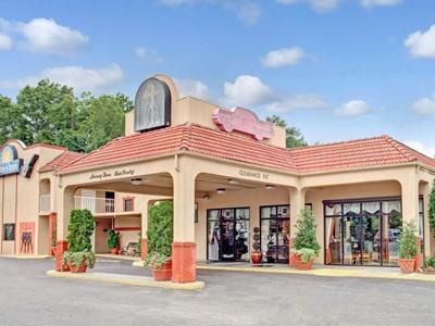 Days Inn By Wyndham Memphis At Graceland Ngoại thất bức ảnh
