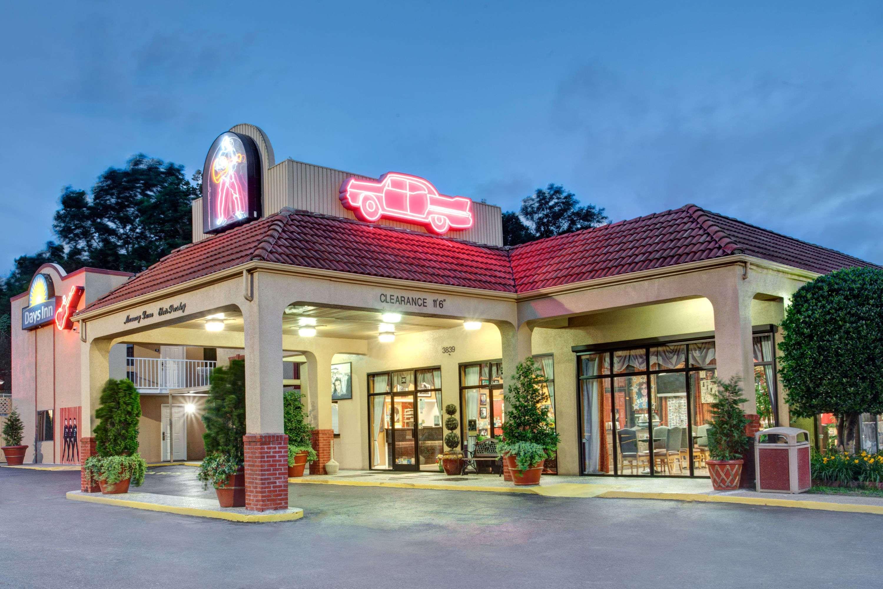Days Inn By Wyndham Memphis At Graceland Ngoại thất bức ảnh