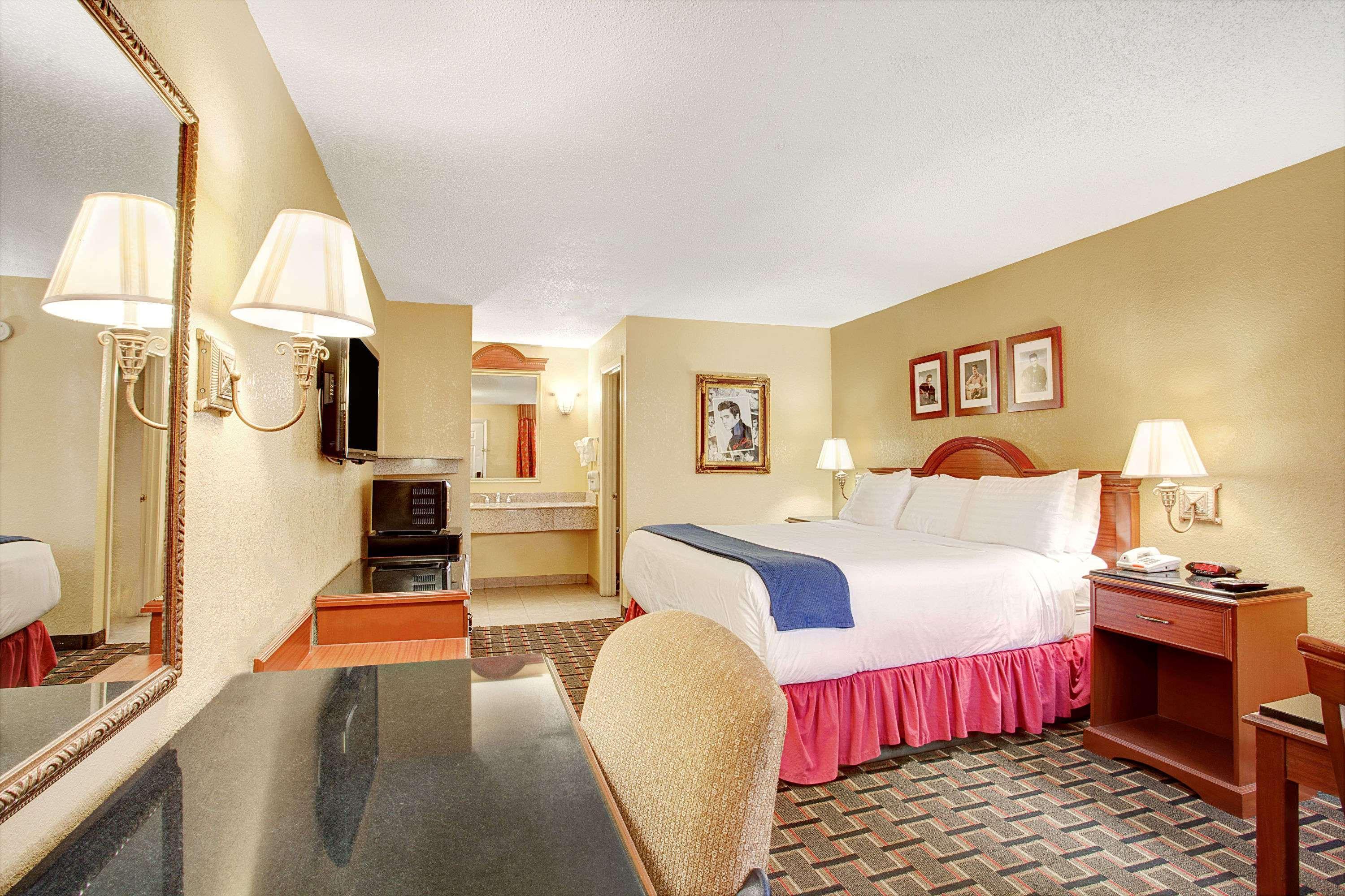 Days Inn By Wyndham Memphis At Graceland Ngoại thất bức ảnh