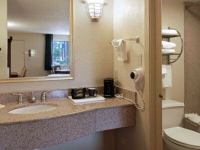Days Inn By Wyndham Memphis At Graceland Phòng bức ảnh